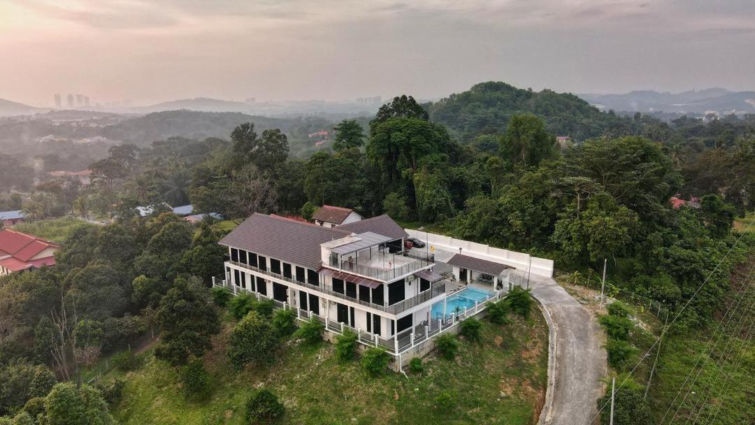 Jenderam Hill Villa Sepang Bagian luar foto