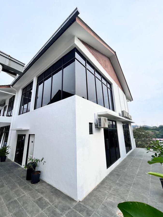 Jenderam Hill Villa Sepang Bagian luar foto